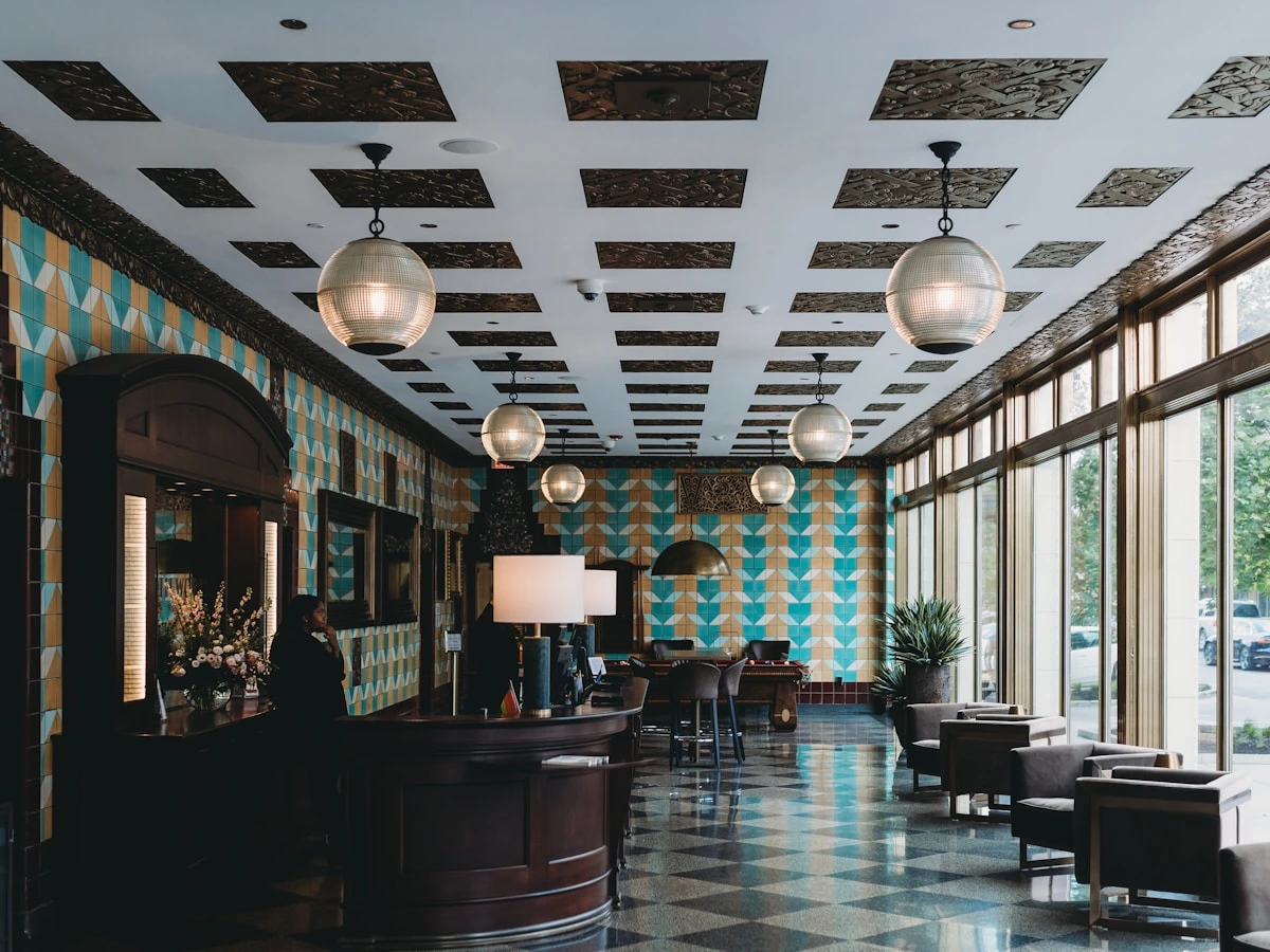 Hospitality & Leisure