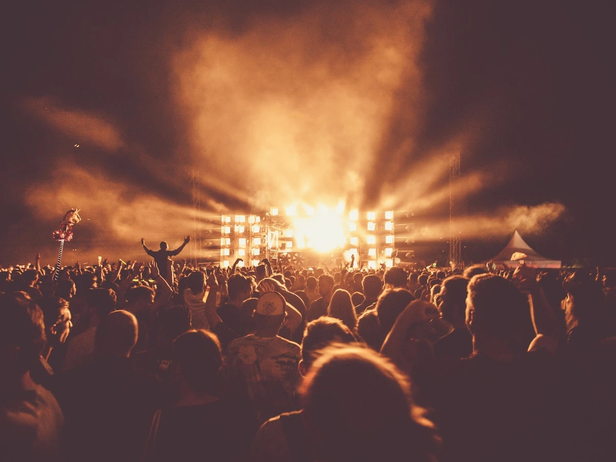 Sports, Concerts & Live Events